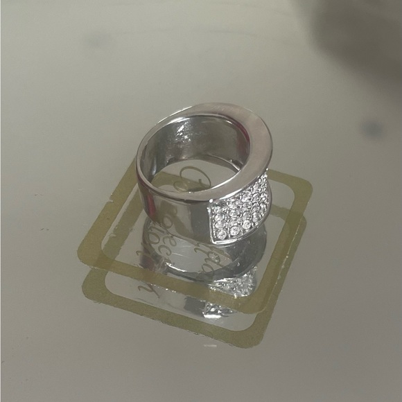 Silver plated ring with Crystals - Picture 4 of 9